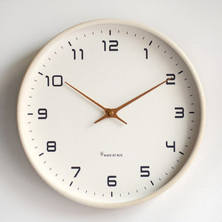 Elegante Holz Wanduhr für stilvolles Zuhaus