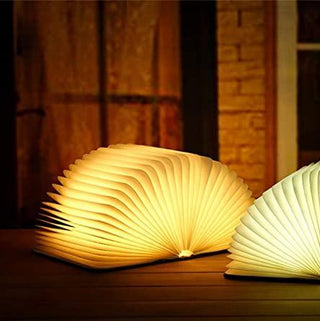 Verzauberte Buchlampe LED Tischleuchte