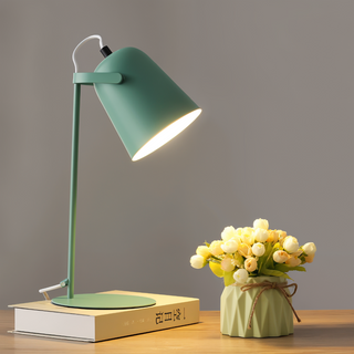 Moderne drehbare und verstellbare Schreibtischlampe