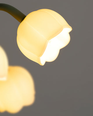 Künstlerische Orchideenmotiv Tischlampe