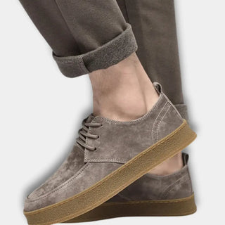 Schlichte Sneakers mit markanter Sohle für Herren – Eloy
