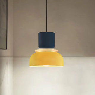 Moderne nordische minimalistische Hängeleuchten mit Farbakzenten