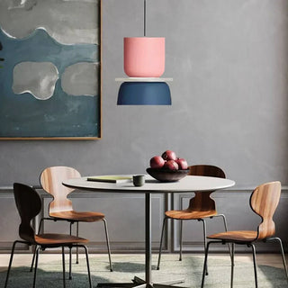 Moderne nordische minimalistische Hängeleuchten mit Farbakzenten