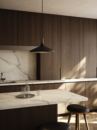 Moderne Pendelleuchte aus Holz für Zuhause