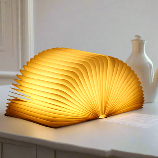 Verzauberte Buchlampe LED Tischleuchte