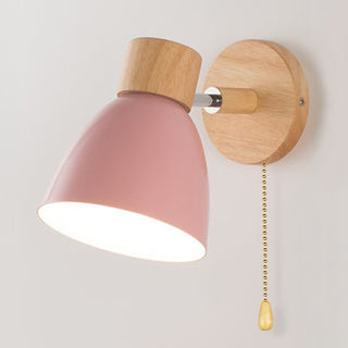 Helle Holz-Wandleuchten für moderne Einrichtung