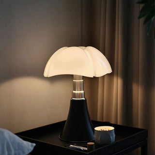 Klassische LED-Tischlampe in Pilzform